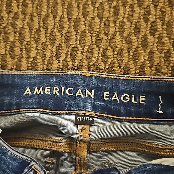 Low waisted size 0 dark wash jeans - Picture 2 of 4